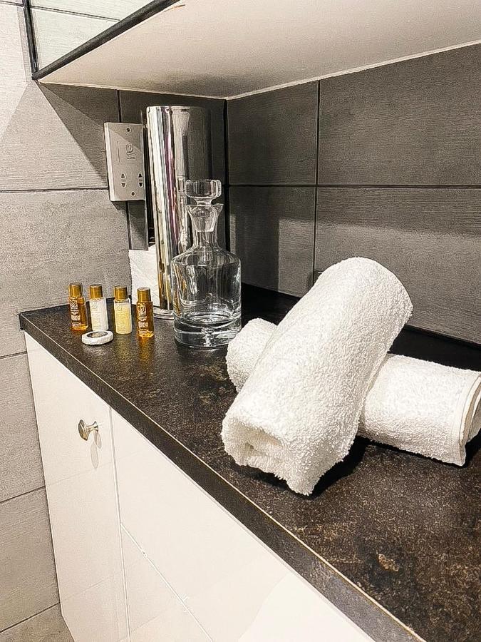 Modern Luxury Serviced Duplex Apartments By Repose- 150 Metro Court, West Bromwich Luaran gambar