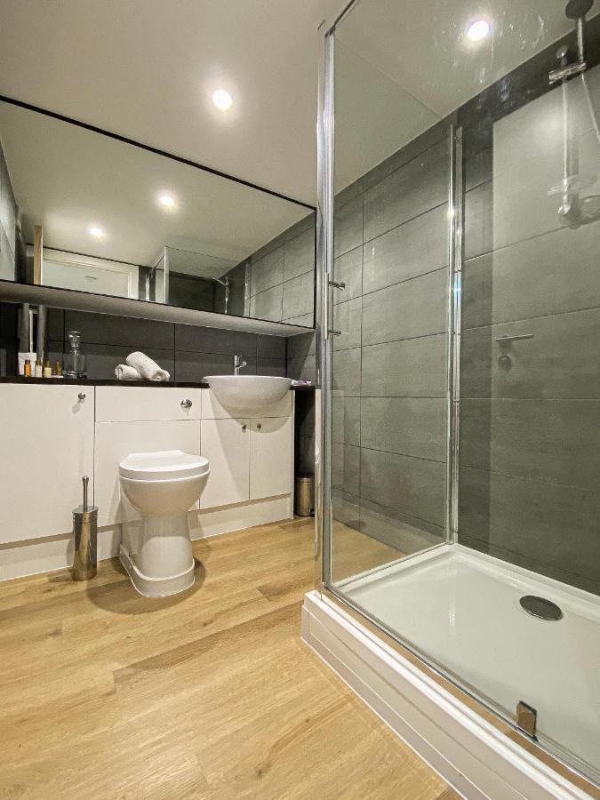 Modern Luxury Serviced Duplex Apartments By Repose- 150 Metro Court, West Bromwich Luaran gambar